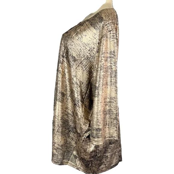 Roaman's + 34/36 Gold & Black Metallic Shiny Finish Caged V- Neck 3/4 Sleeve Top - Picture 3 of 7